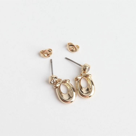 🆕 Coach Signature C Logo Crystal Earrings-Gold Tone-NEW W/POUCH! - Picture 5 of 8